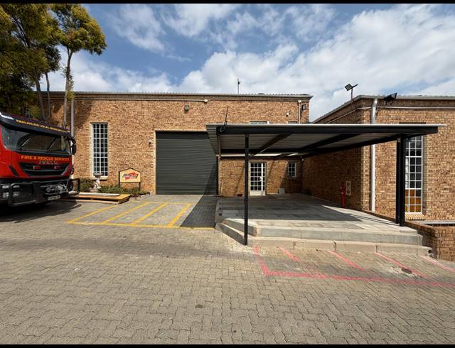 350M² WAREHOUSE TO LET IN HALFWAY HOUSE